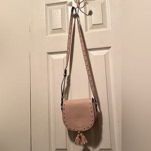 Hey I’m selling my Victoria’s Secret purse that I have never used.